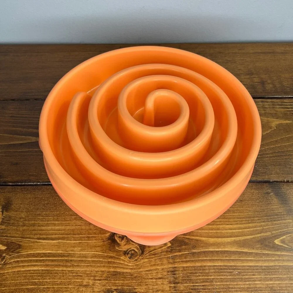 Outward Hound Dog Slow Feeder Fun Feeder Slo Bowl Dog Bowl Large/Regular Orange